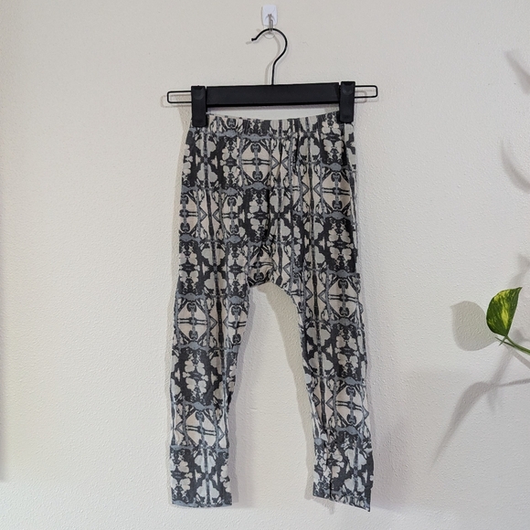 Batik Set - Picture 2 of 3